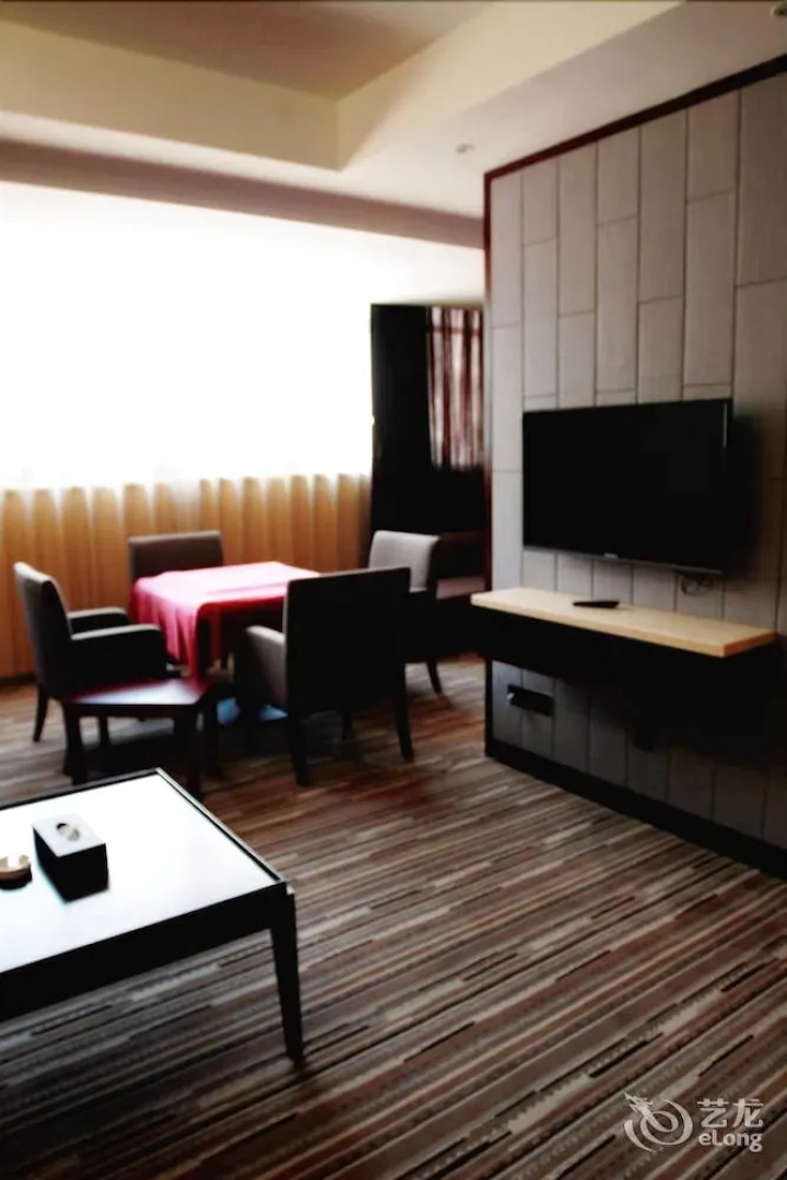 Wuhan Jiutong Haiyuan Hotel