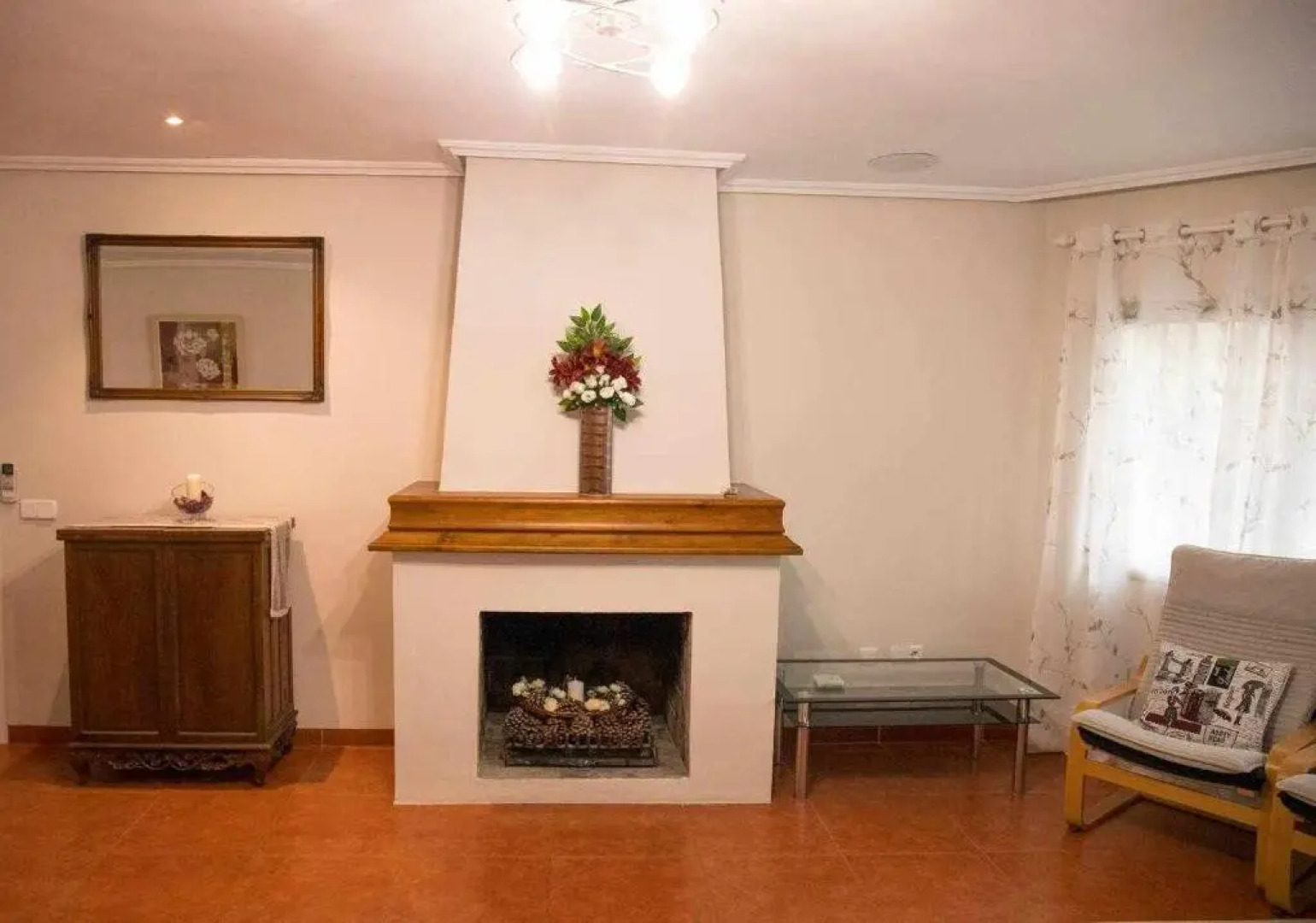 Casa Blanca de La Sierra hasta 24 hasta personas con Piscina Salina y Bbq