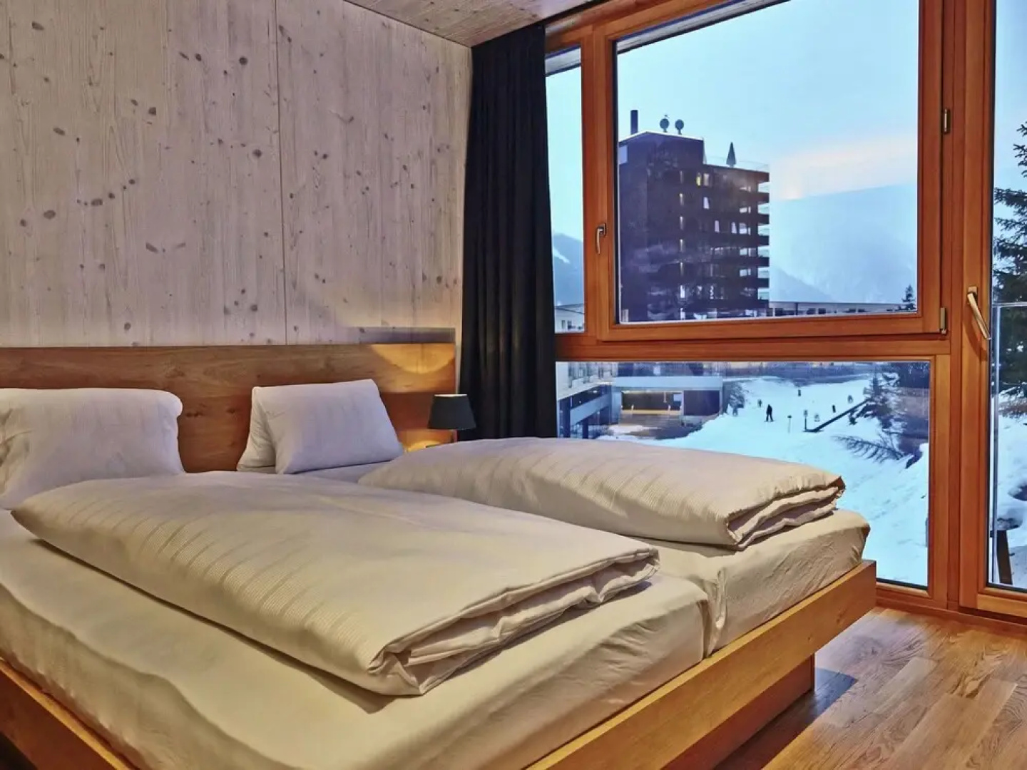 Modern Apartment With Sauna, Balcony, Garage, Washing Room