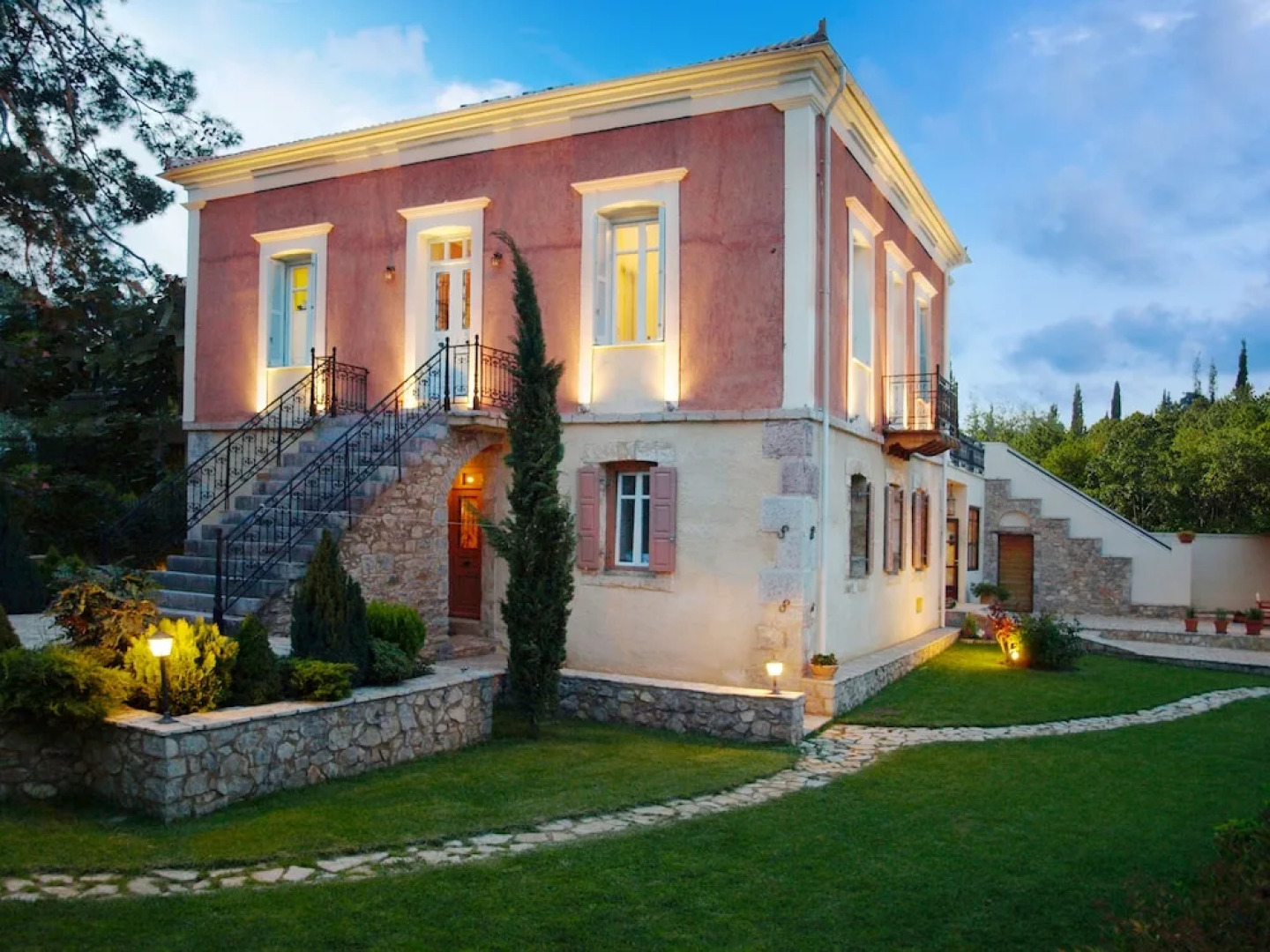 Archontiko Parnassus Dadi