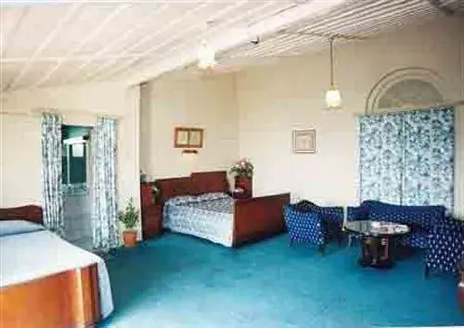 Hotel Padmini Nivas