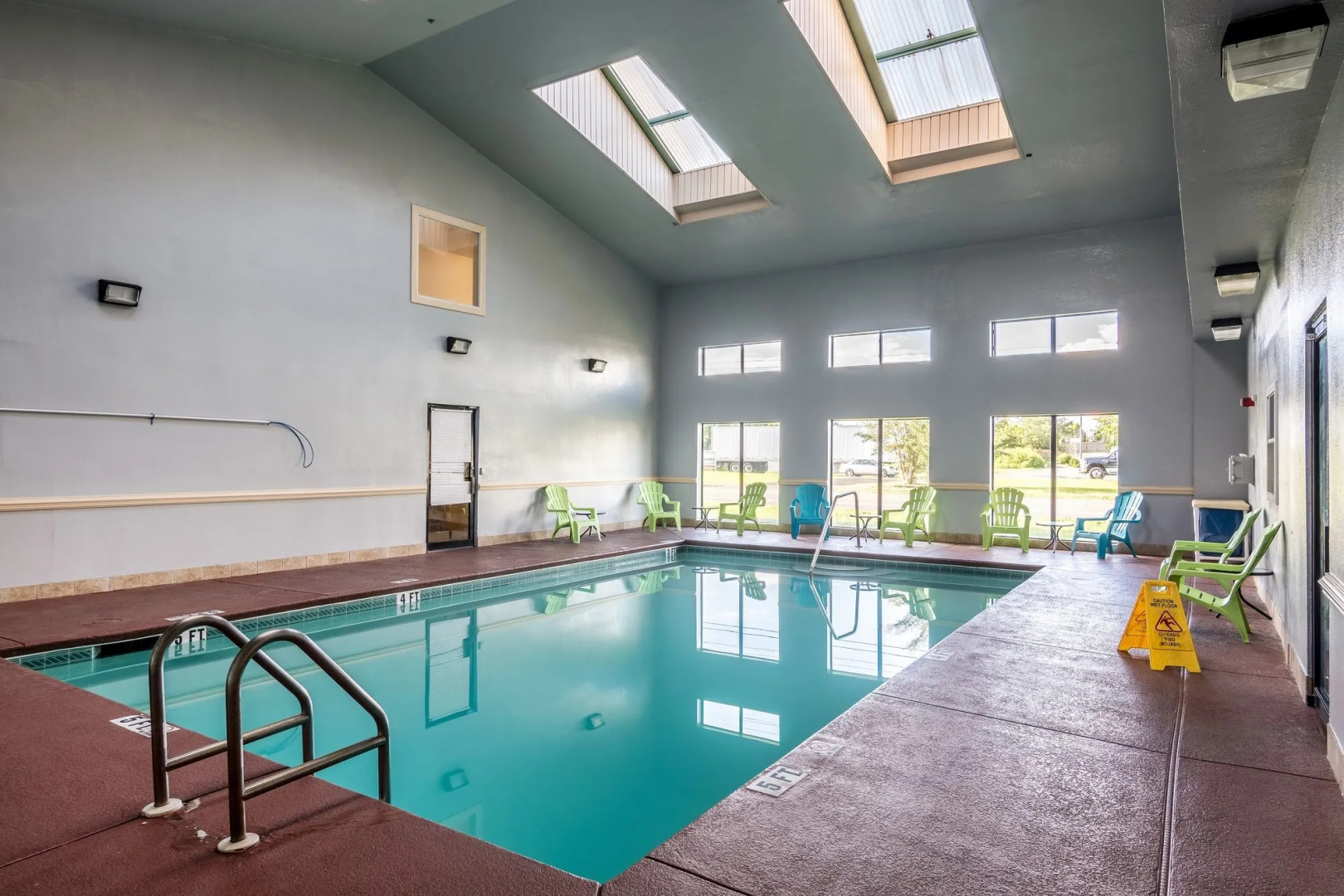 Red Roof Inn & Suites Pensacola - NAS Corry