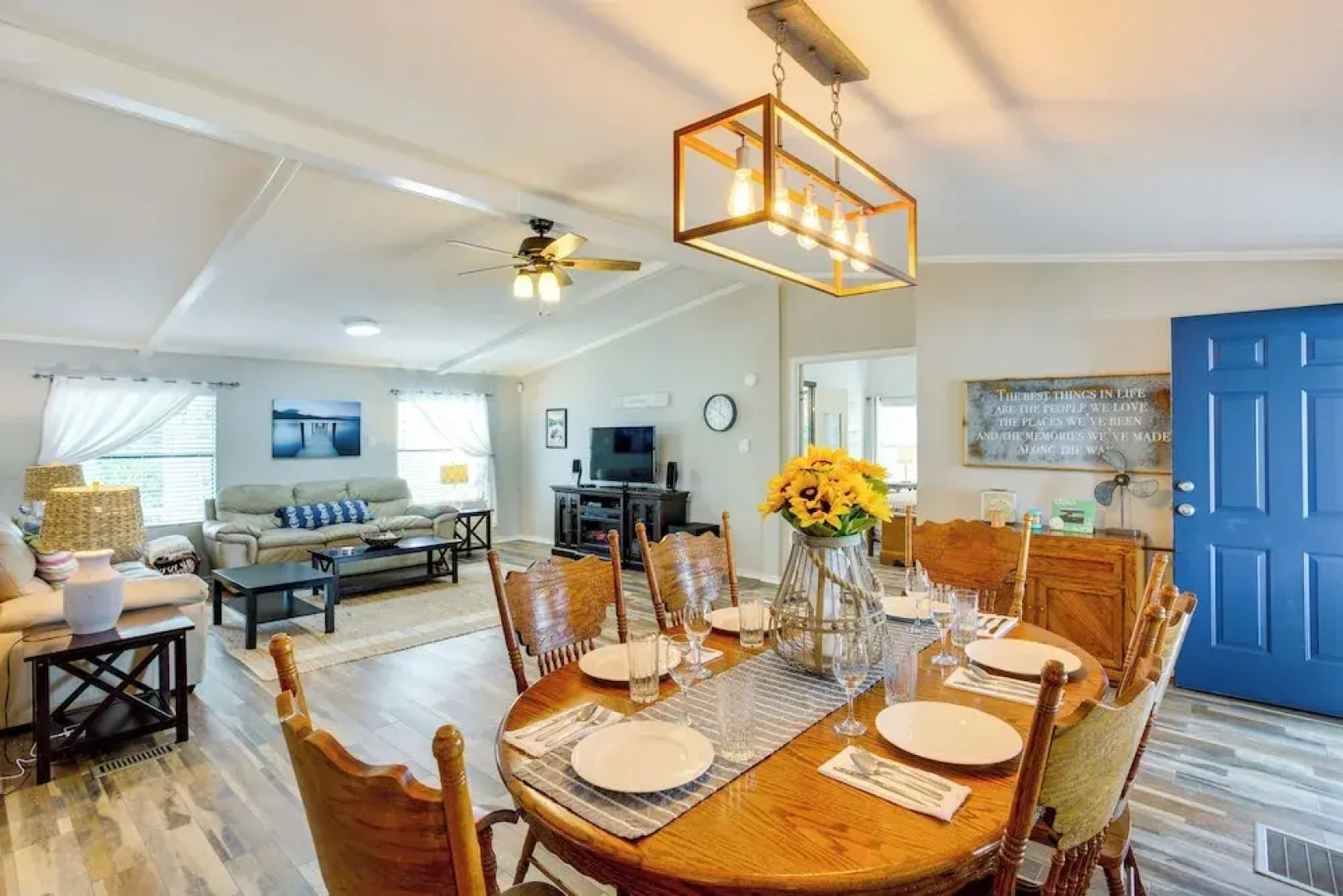 Hot Tub & Dock: Lakefront Mabank Home