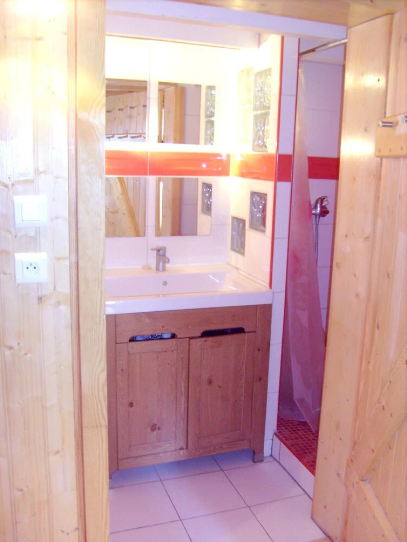 Chalet With 2 Bedrooms in Boutx, With Wonderful Mountain View, Furnished Terrace and Wifi