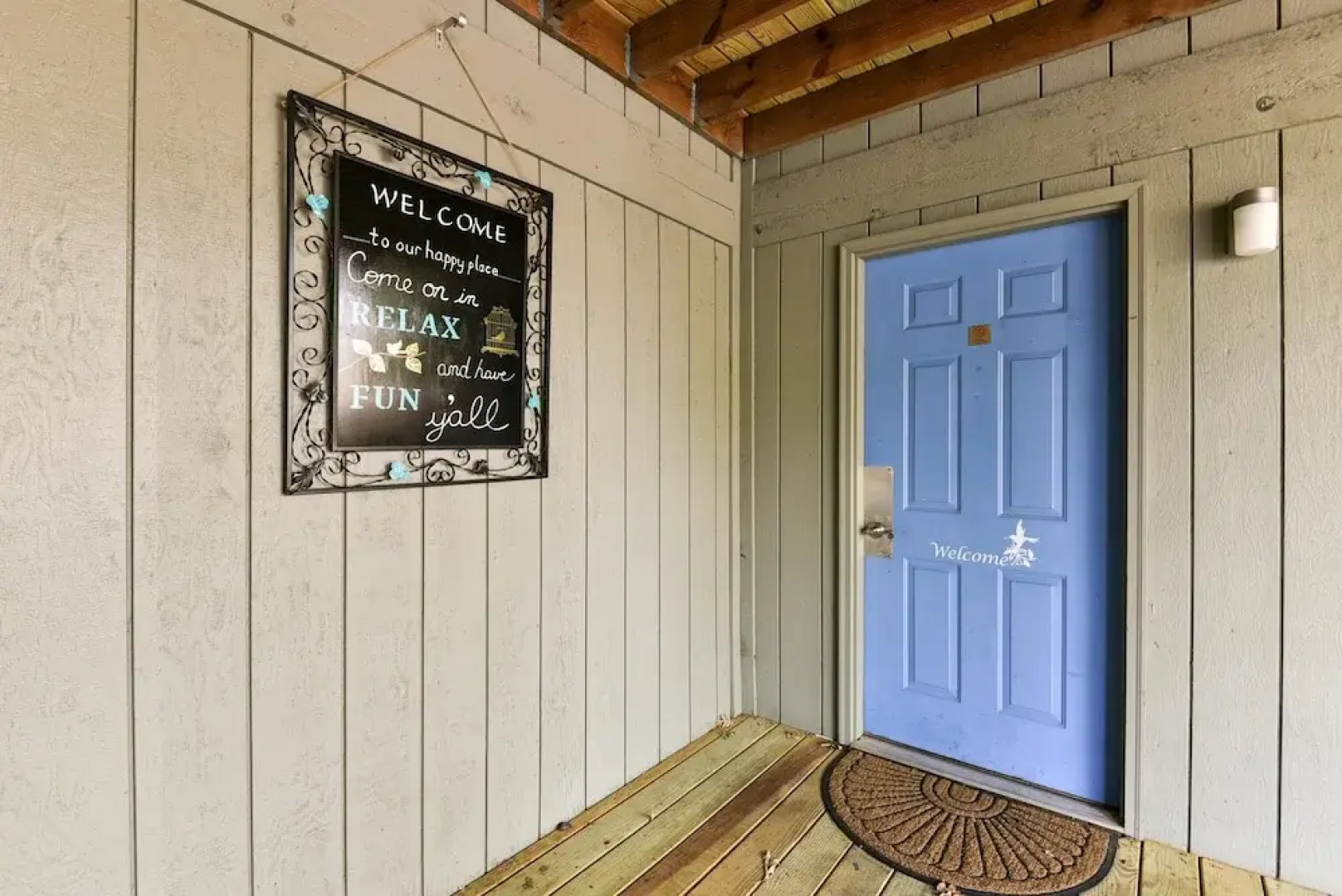 Welcome Inn- Pools - Great Balcony - Trails to Fishing -SO Close to Sdc!!