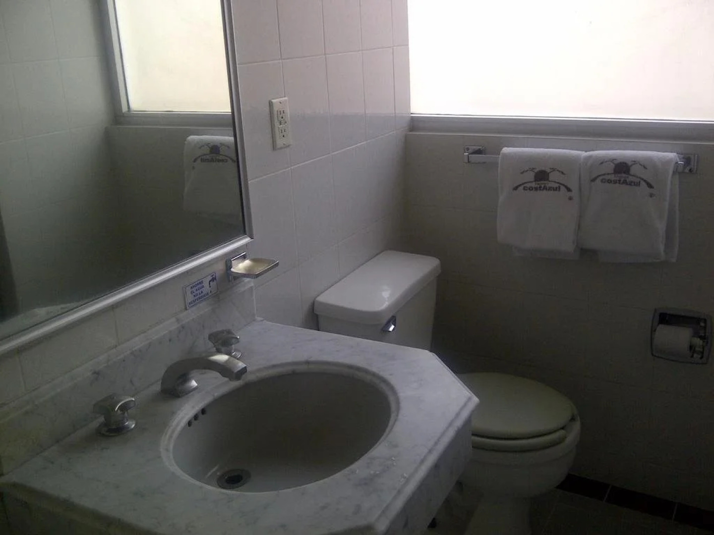 Ayenda Frida Costa Azul