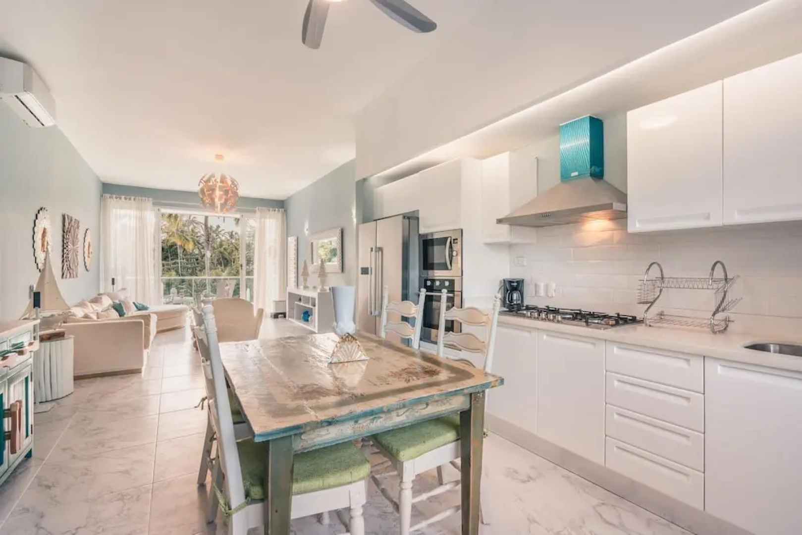 Playa Bonita Nautical Apartment at Lake View