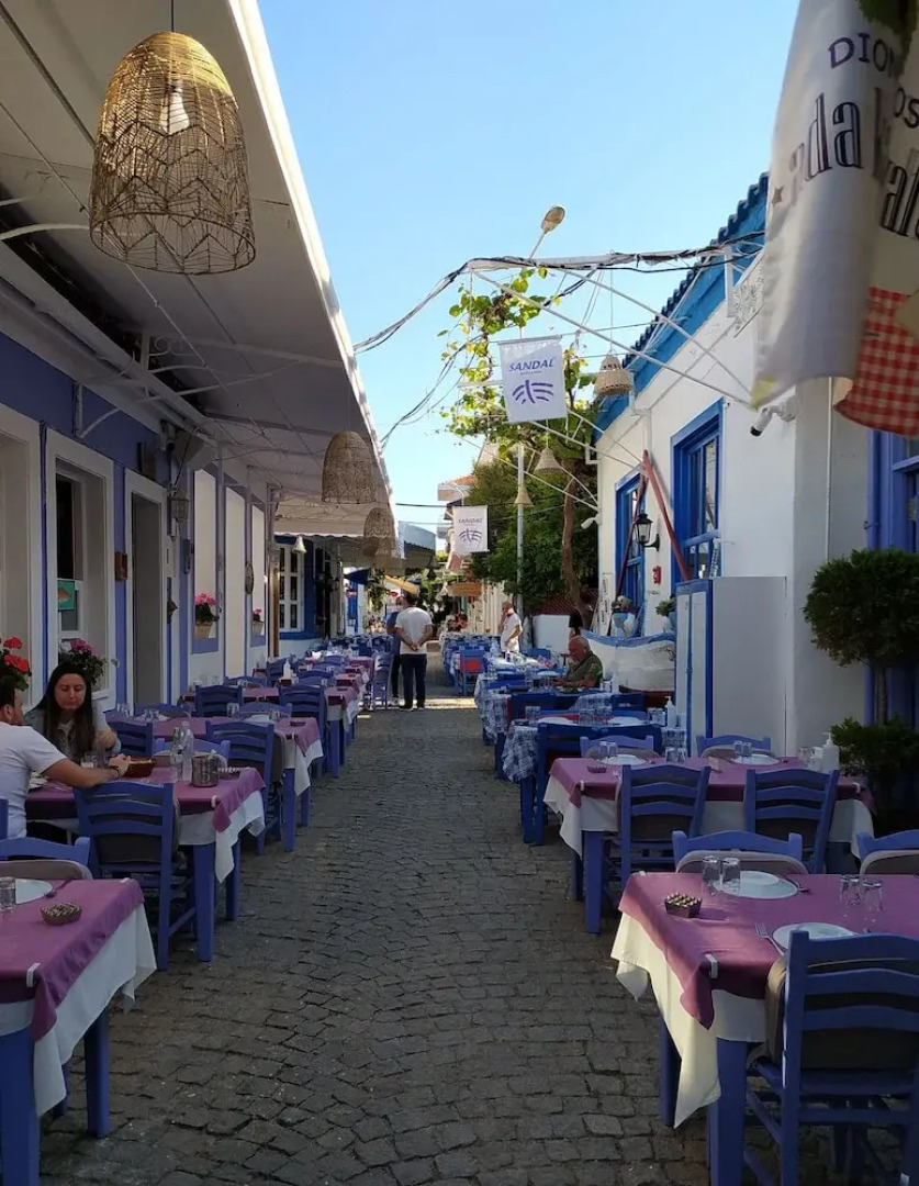 Dionysos Otel & Restoran & Ada Kahvaltı