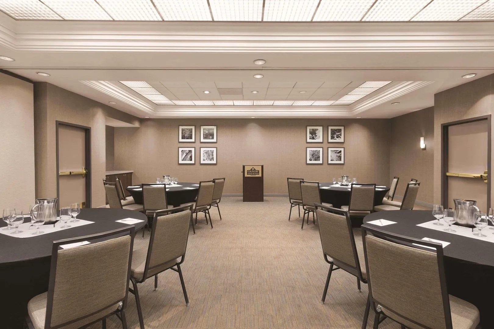 Country Inn & Suites by Radisson, Seattle-Bothell, WA