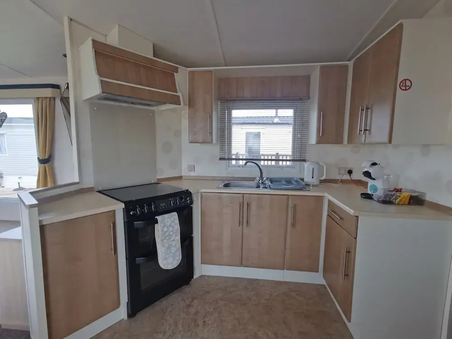 Snowdonia Holiday Sea Beach and Mountains View