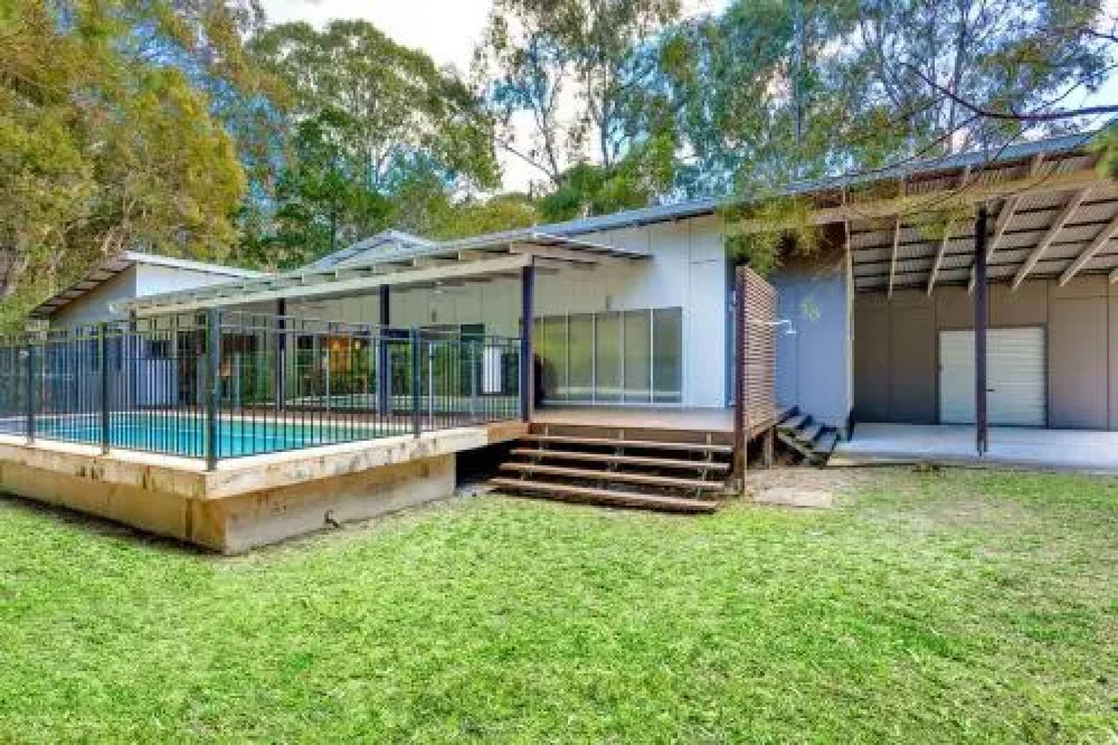 19 Satinwood Natures Retreat With A Bit Of Sandy Feet