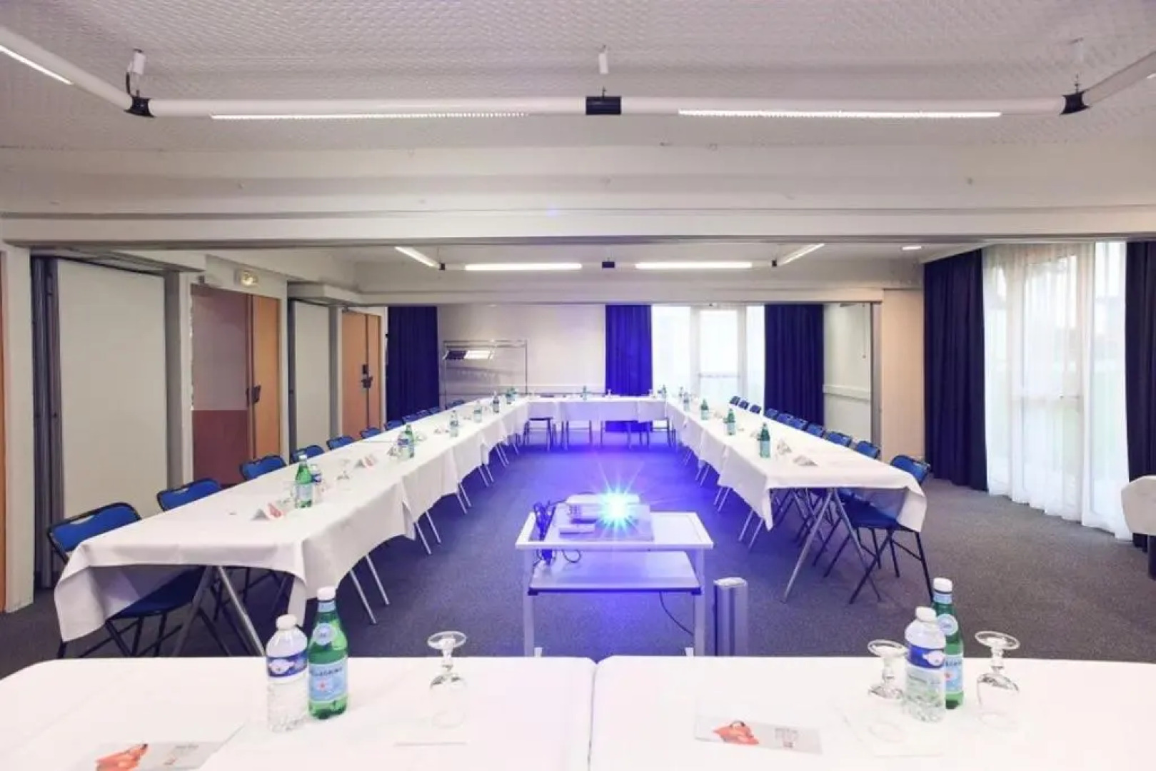 ibis Saint Lo La Chevalerie