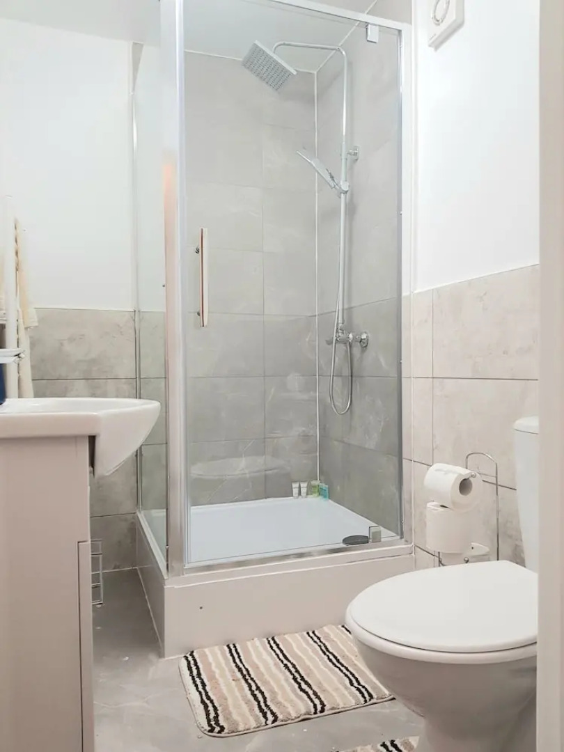 Marble Square Deluxe -flat 9