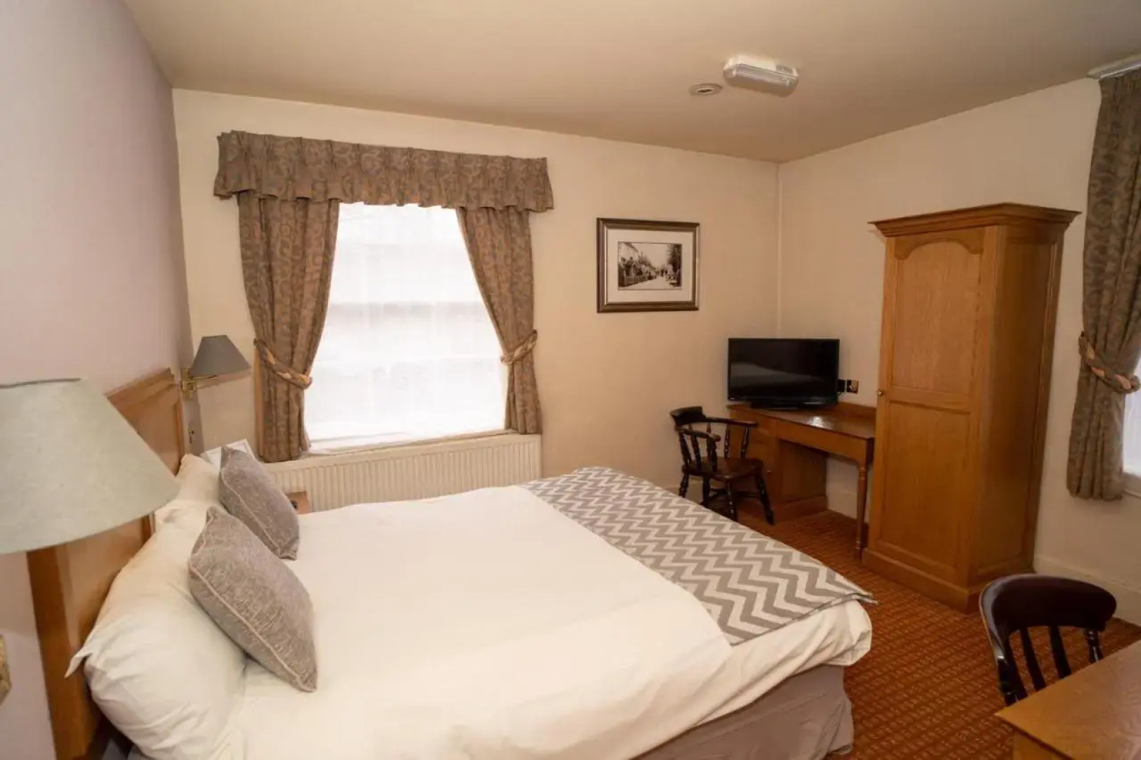 The Silver Cup - Inn