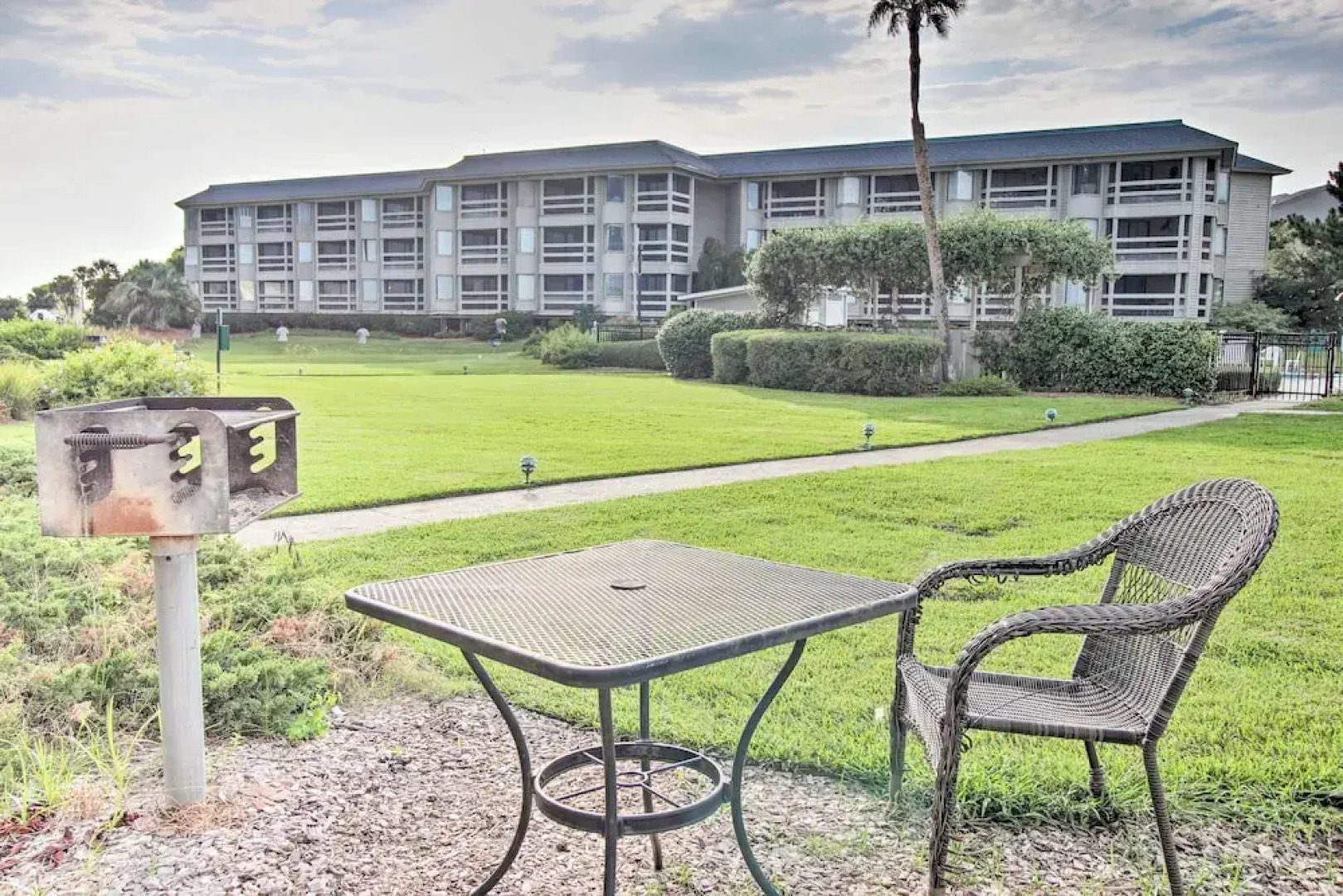 Oceanfront St Helena Island Condo w/ Beach Access!