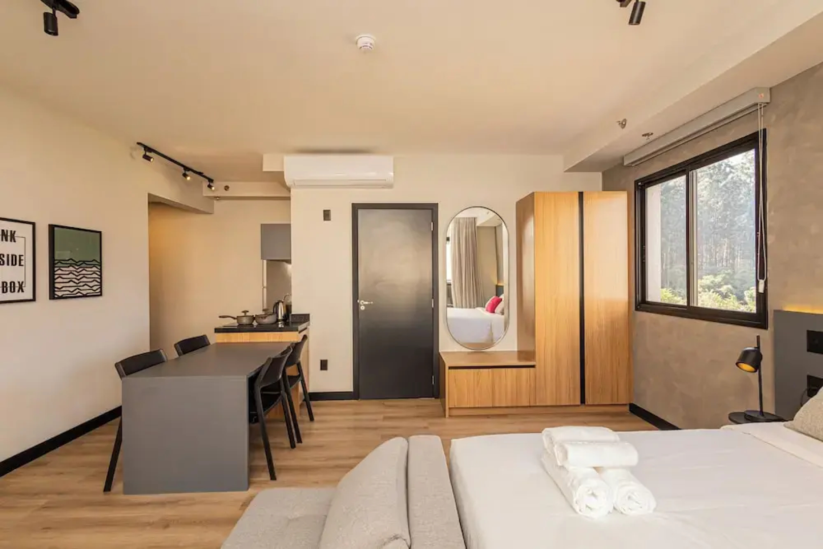 Sky Design Alphaville Housi by Anora