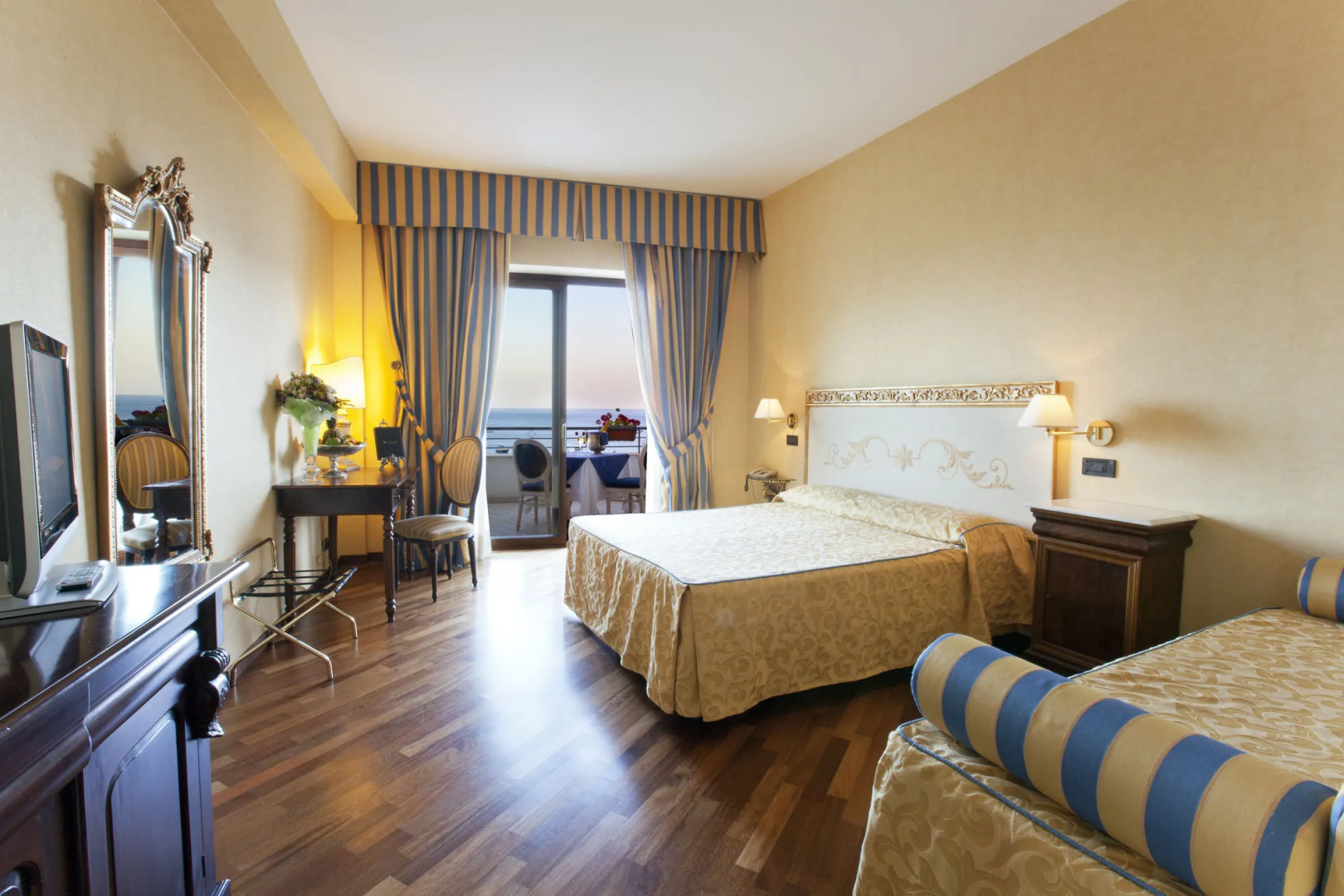 Punta Campanella Resort & SPA