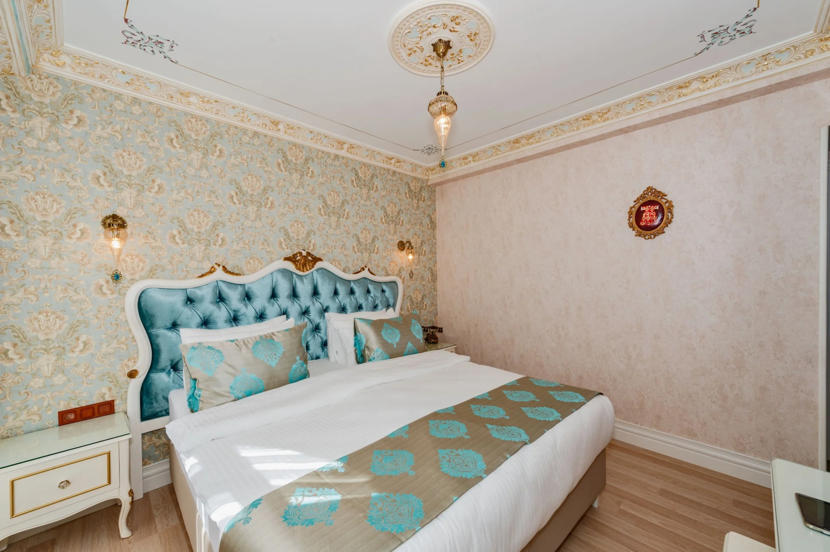 Hotel 1453