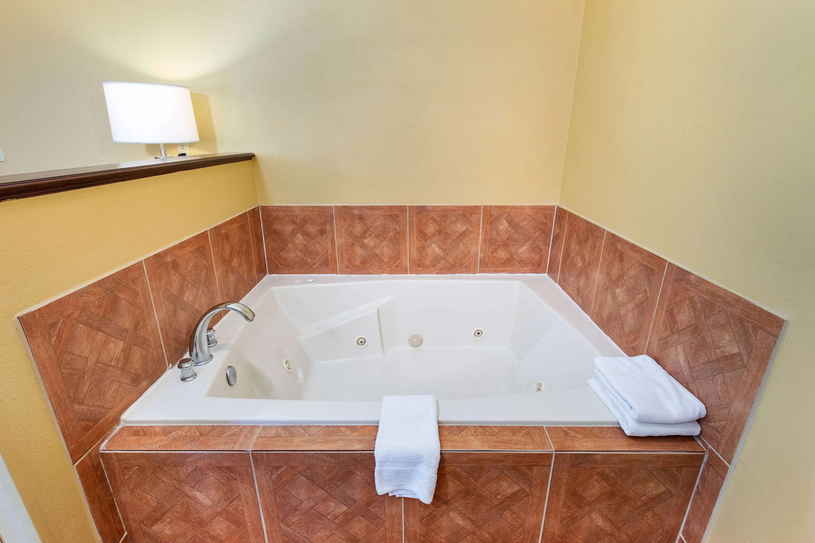 Super 8 by Wyndham Eddyville/Kuttawa