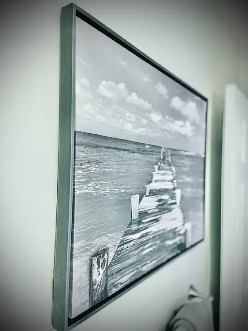 Secret Serenity! Roomy! Pool! 5 min from Beach!