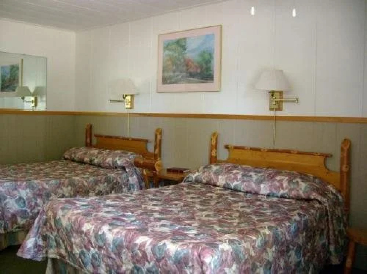 Bel-Air Motel & Cottages