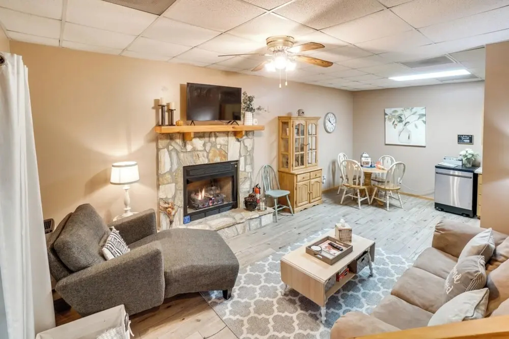 'innsbruck Alpine Getaway' w/ Shared Hot Tub!