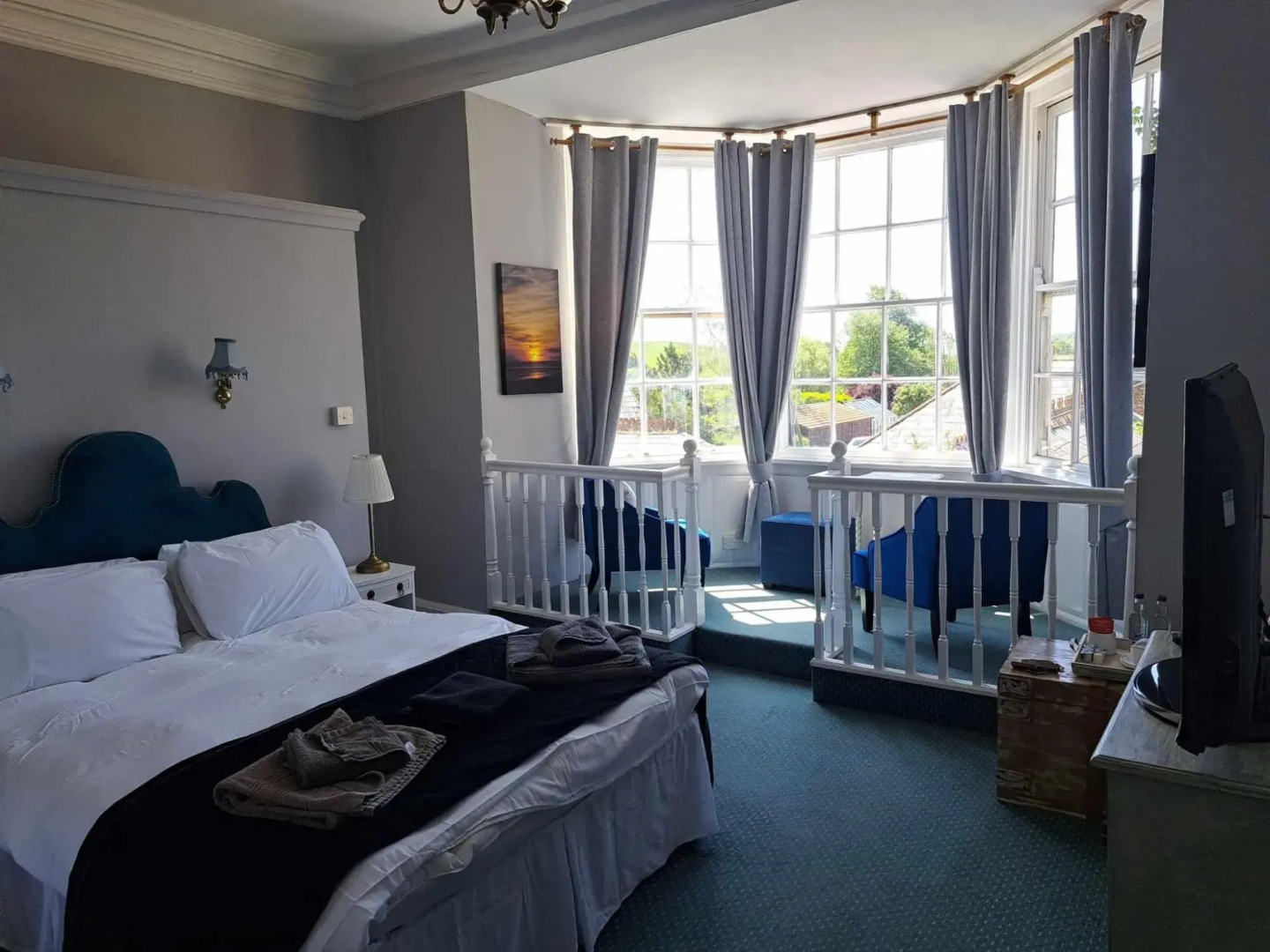 The Ilchester Arms Hotel