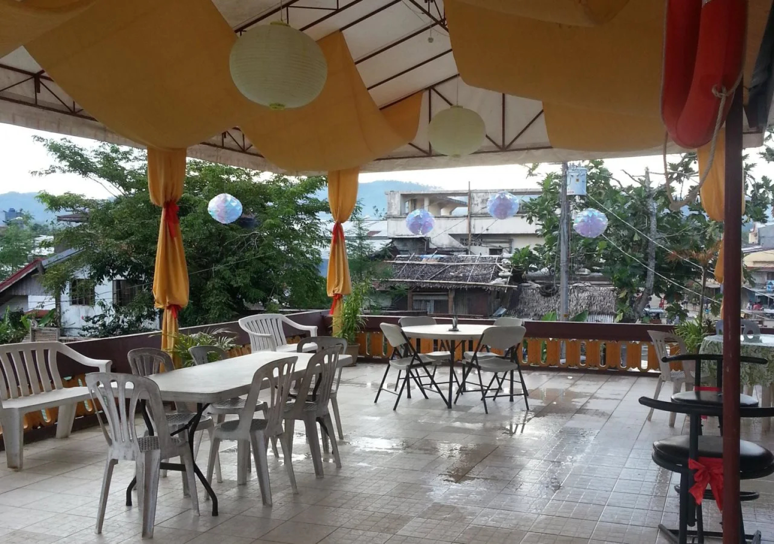 La Casa Roa Hostel