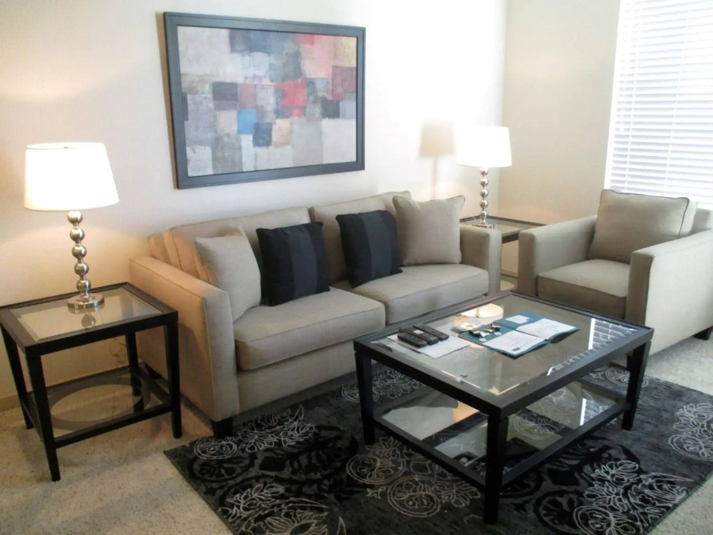 Global Luxury Suites at Villa Street