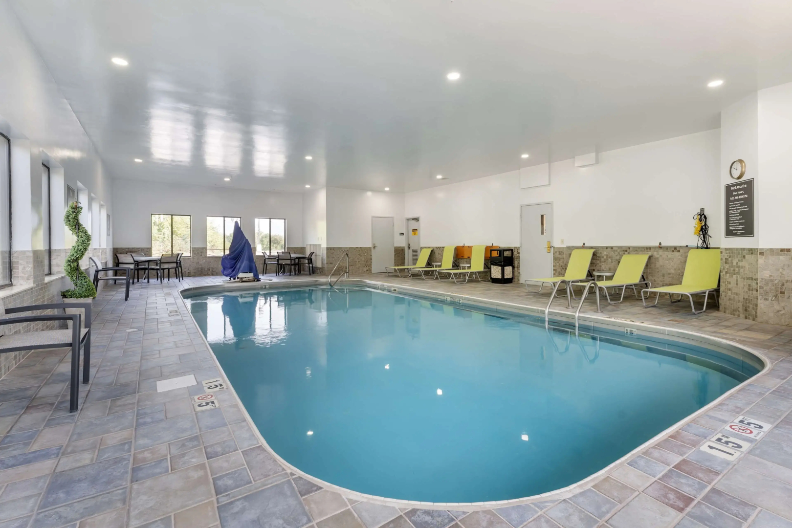 Best Western St. Clairsville Inn & Suites
