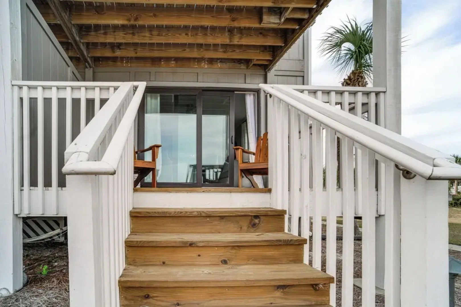 Beachfront Saint Helena Island Condo w/ Amenities!