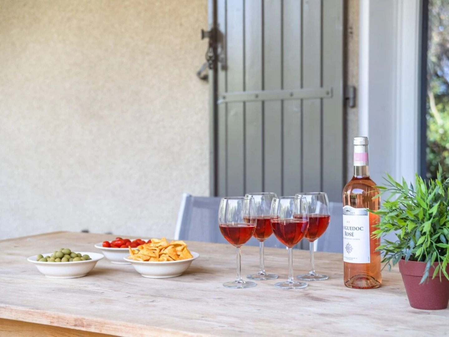 Spacious Luxury Villa With Heated Swimming Pool, Jacuzzi, Stunning Views and Plenty of Privacy