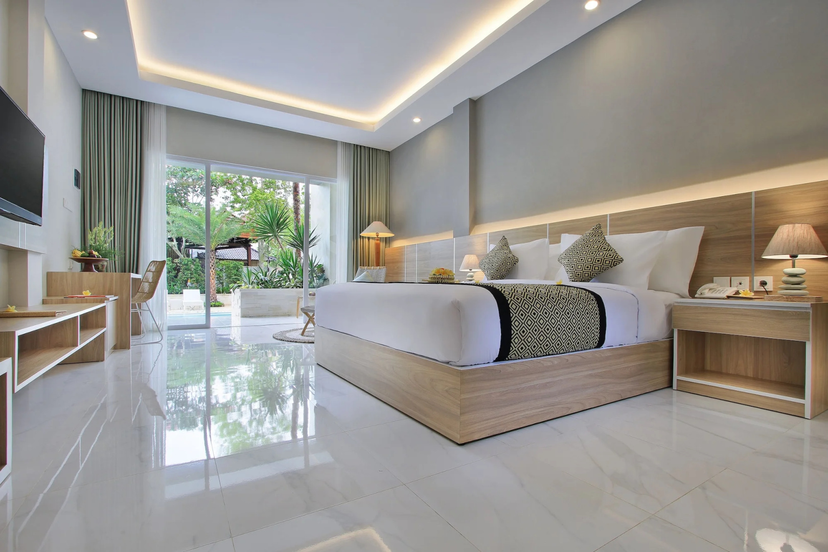 Tapa Tepi Kali Canggu by Pramana