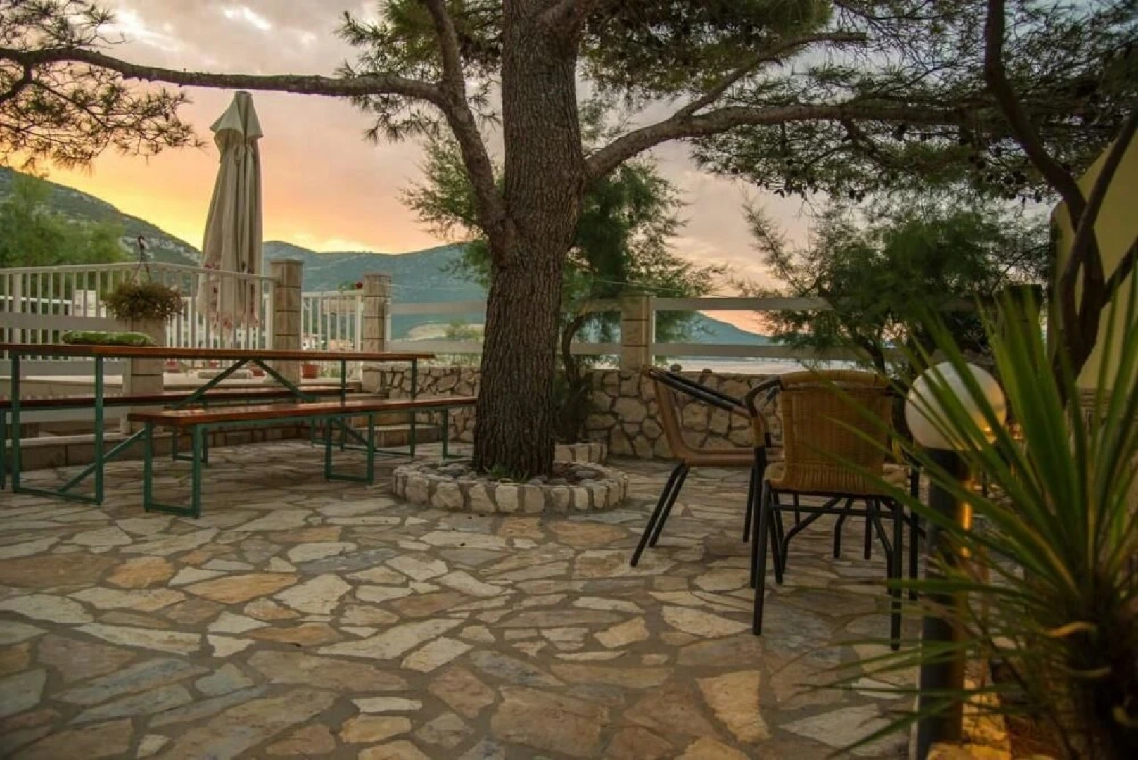 Apartments Krstičević