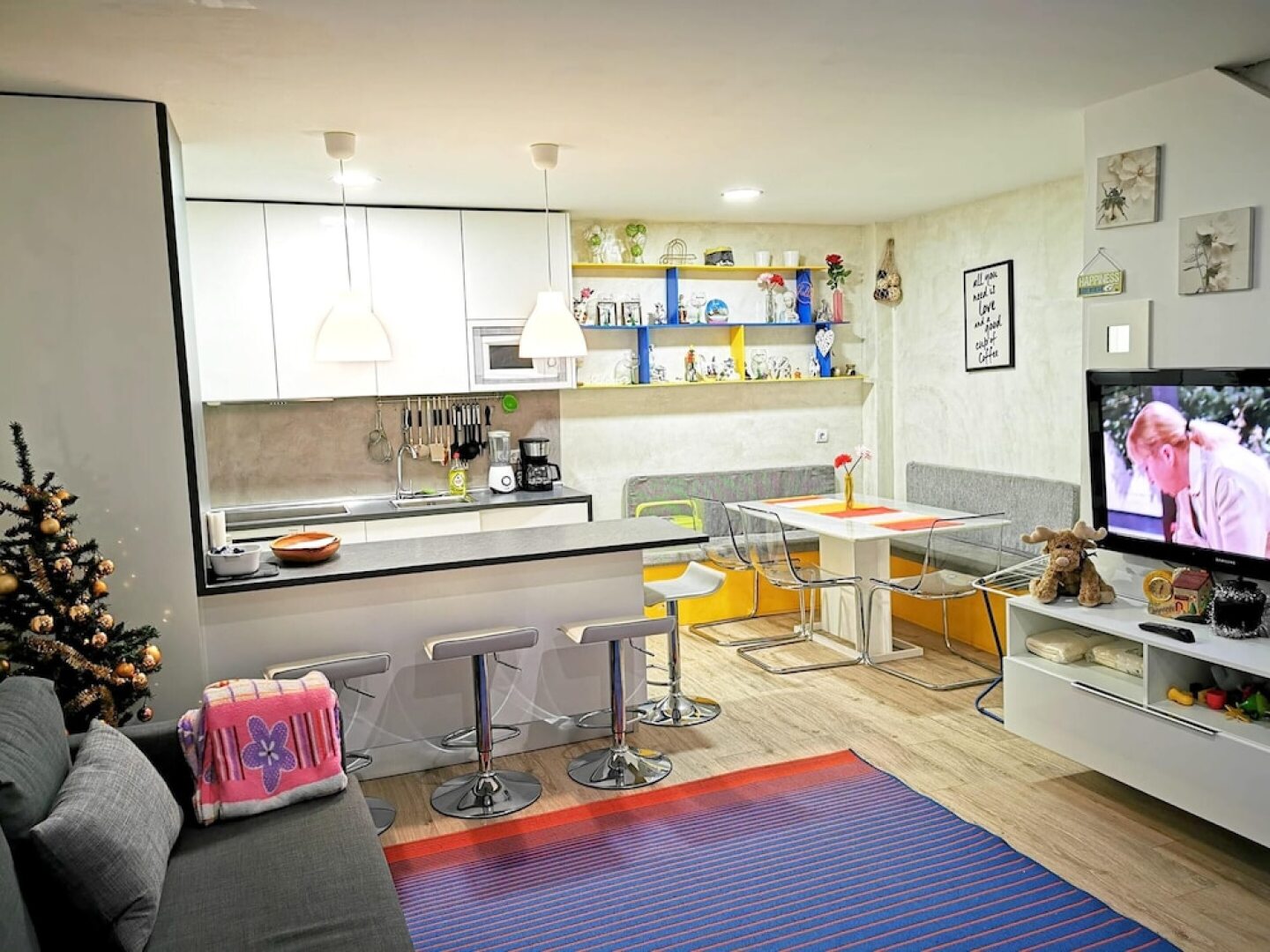 House With 3 Bedrooms in Burgohondo, With Wonderful Mountain View and Terrace