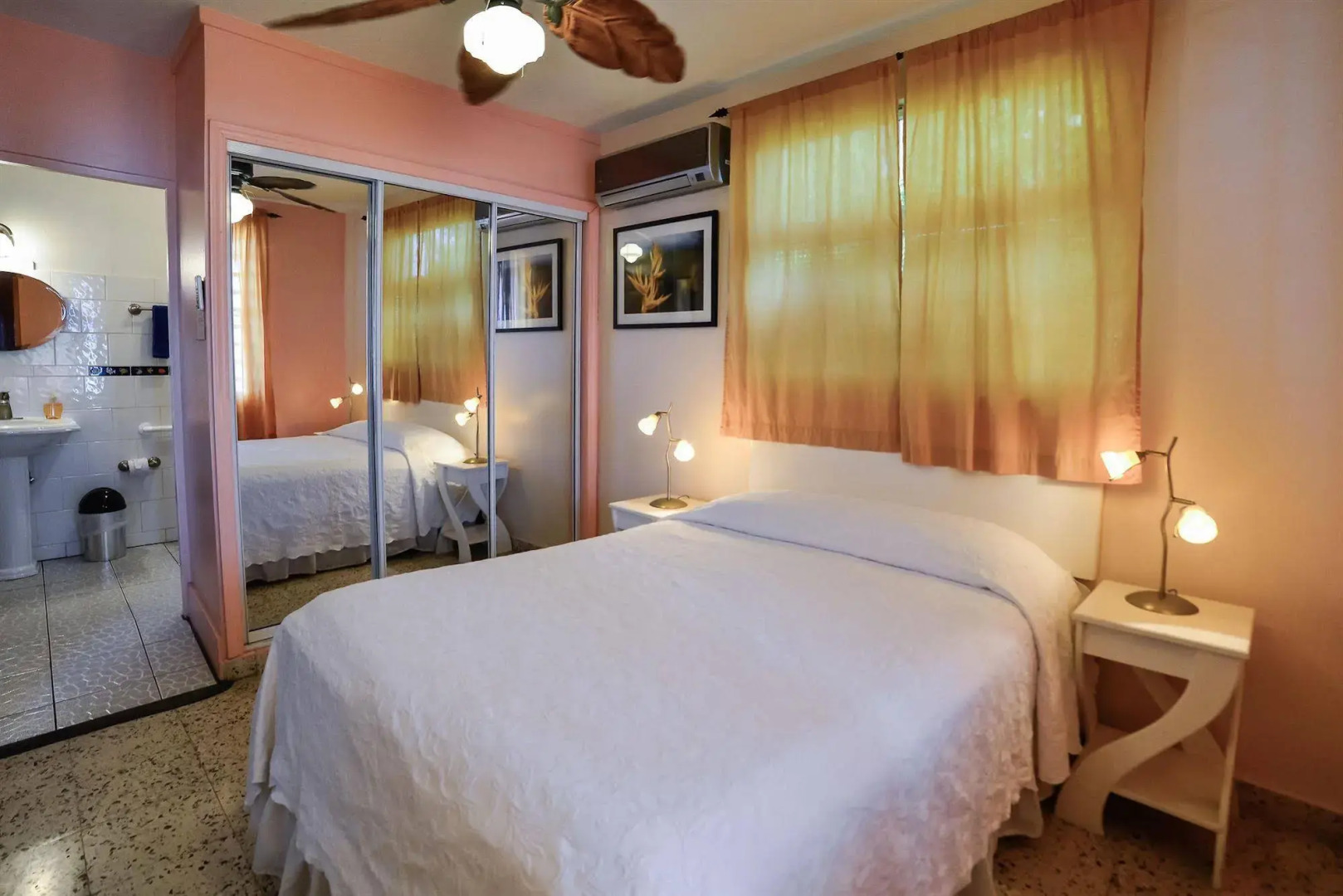 Lemontree Oceanfront Cottages