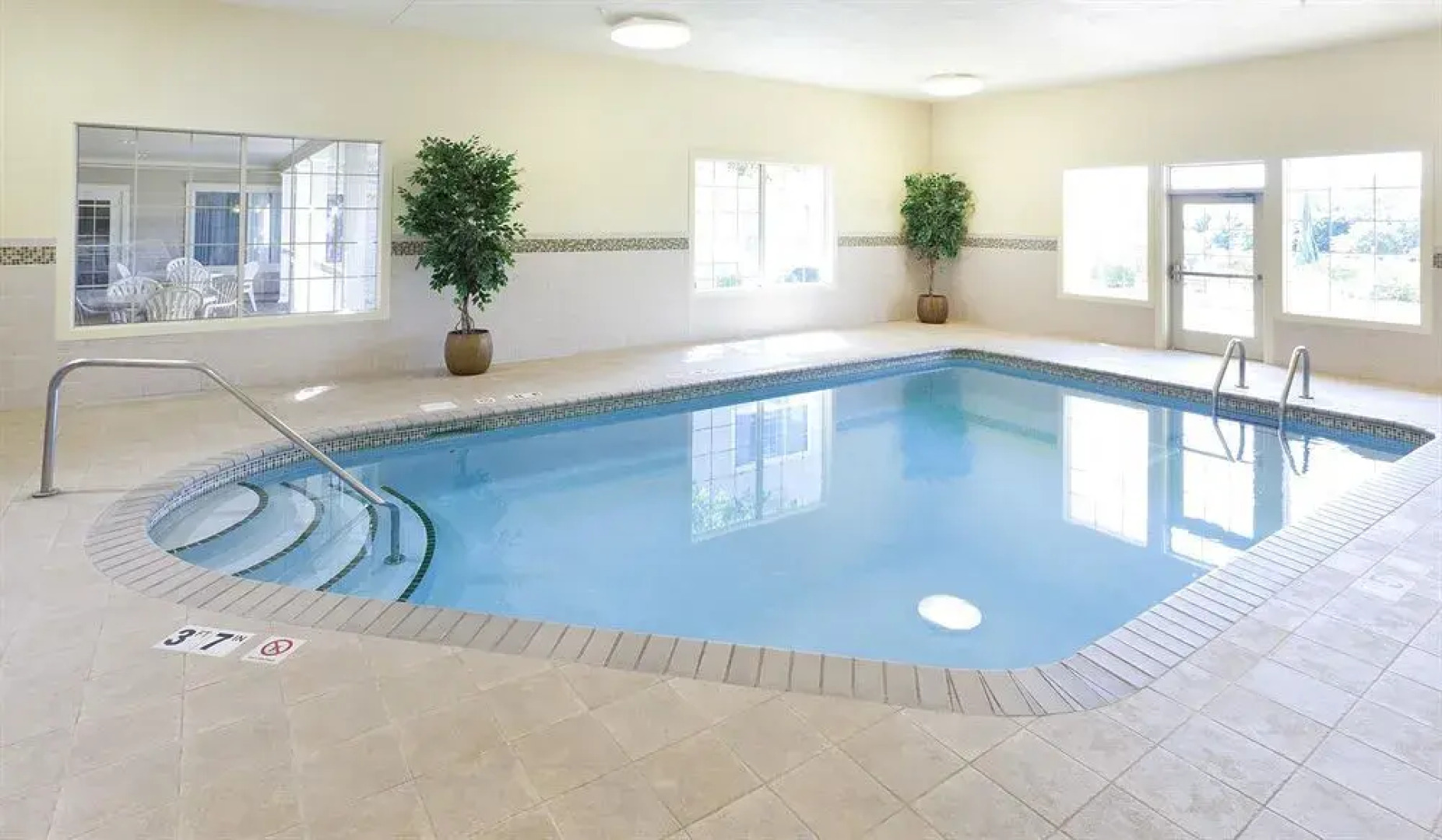 Country Inn & Suites By Carlson Chanhassen