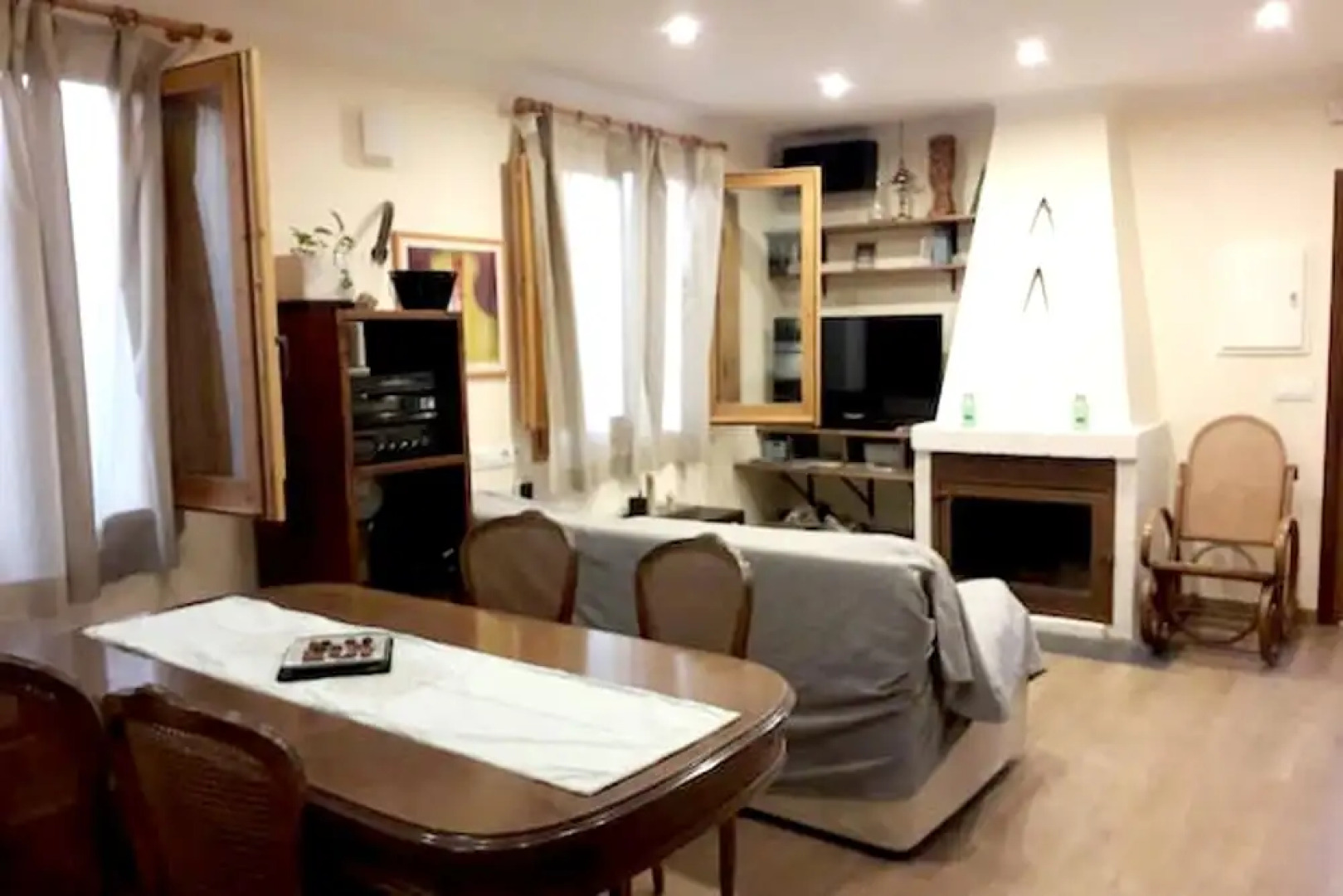 House with 2 Bedrooms in Avinyonet Del Penedès, with Enclosed Garden And Wifi - 22 Km From the Beach