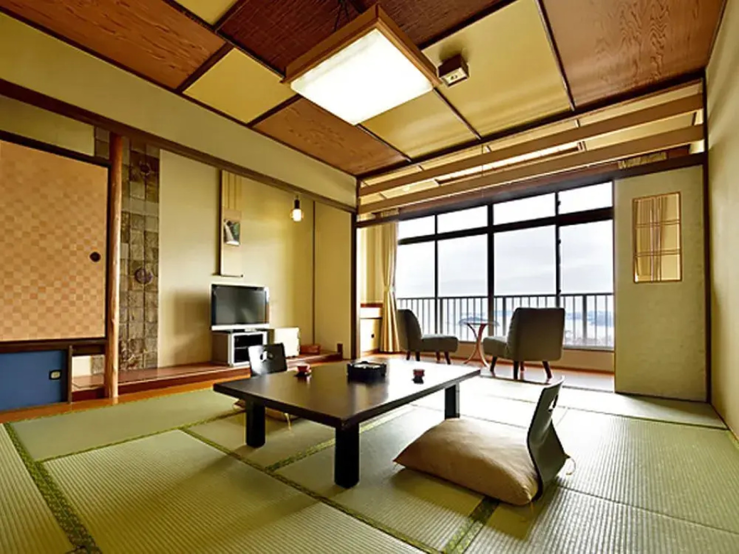 Tenku Kaiyu no Yado Suehiro