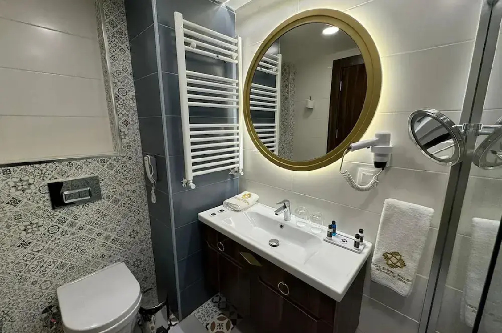 Golden Rose Hotel & Spa