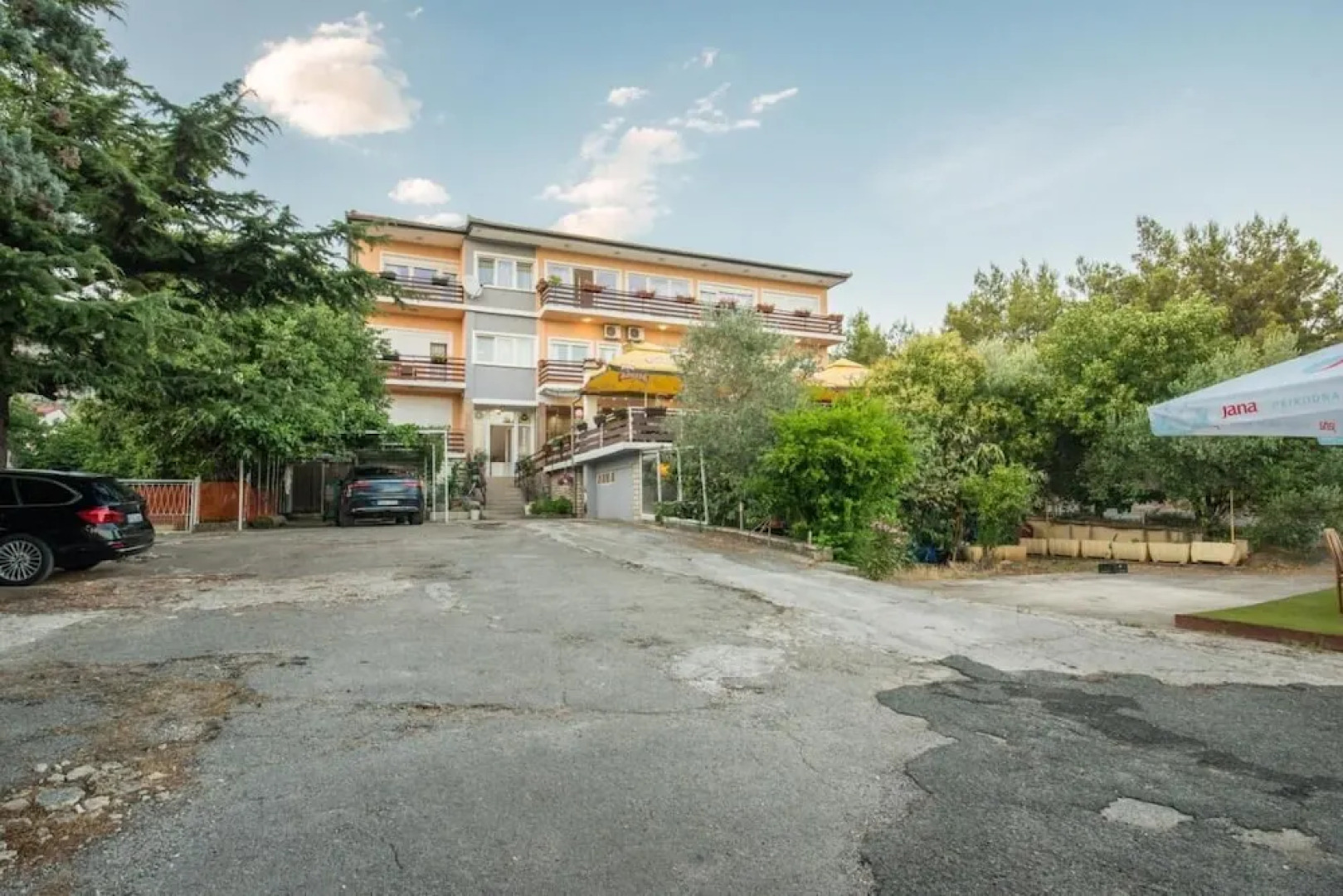 Ul. dr. Franje Tuđmana 71