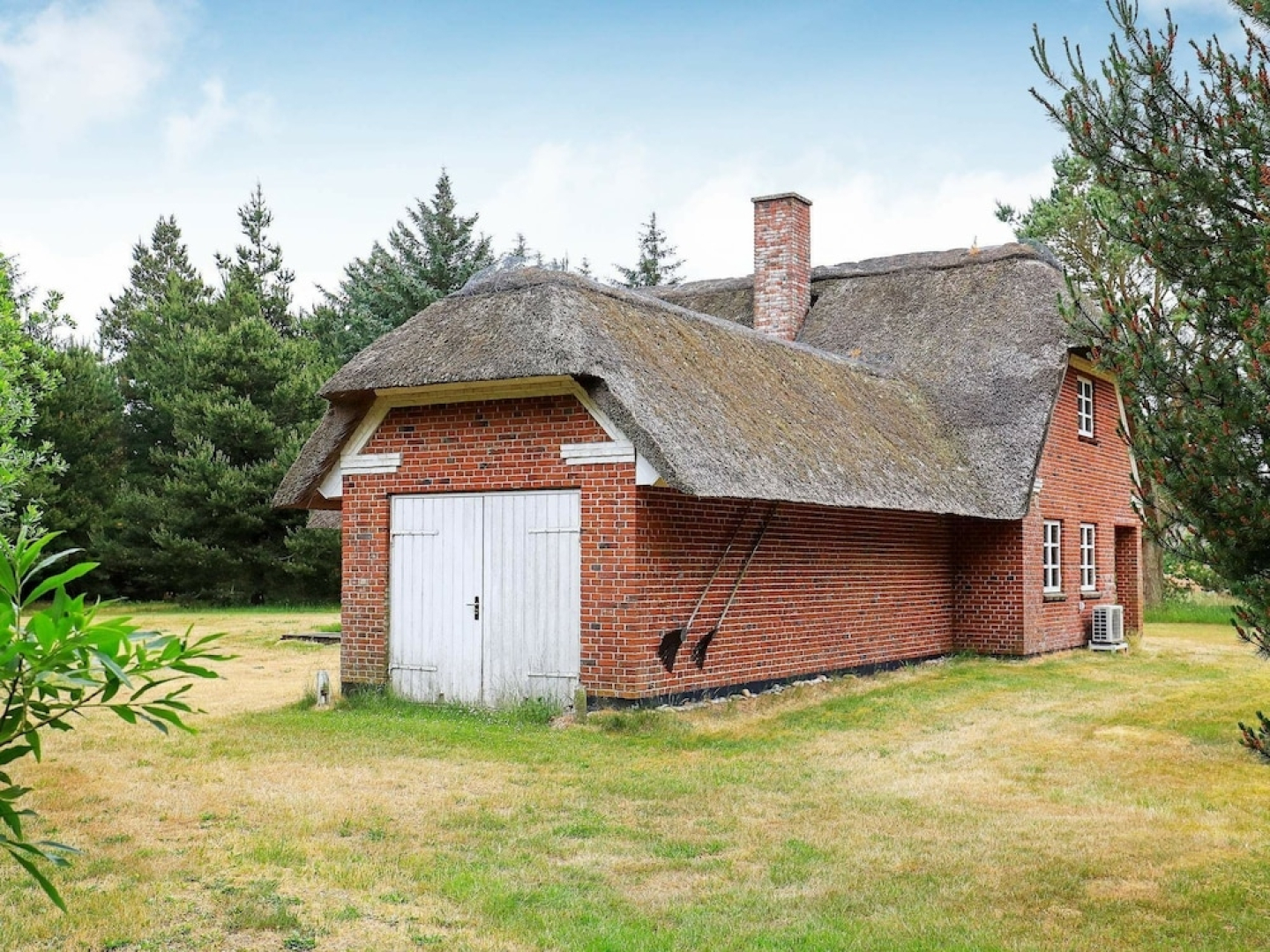 Decorated Holiday Home in Jutland near Sea