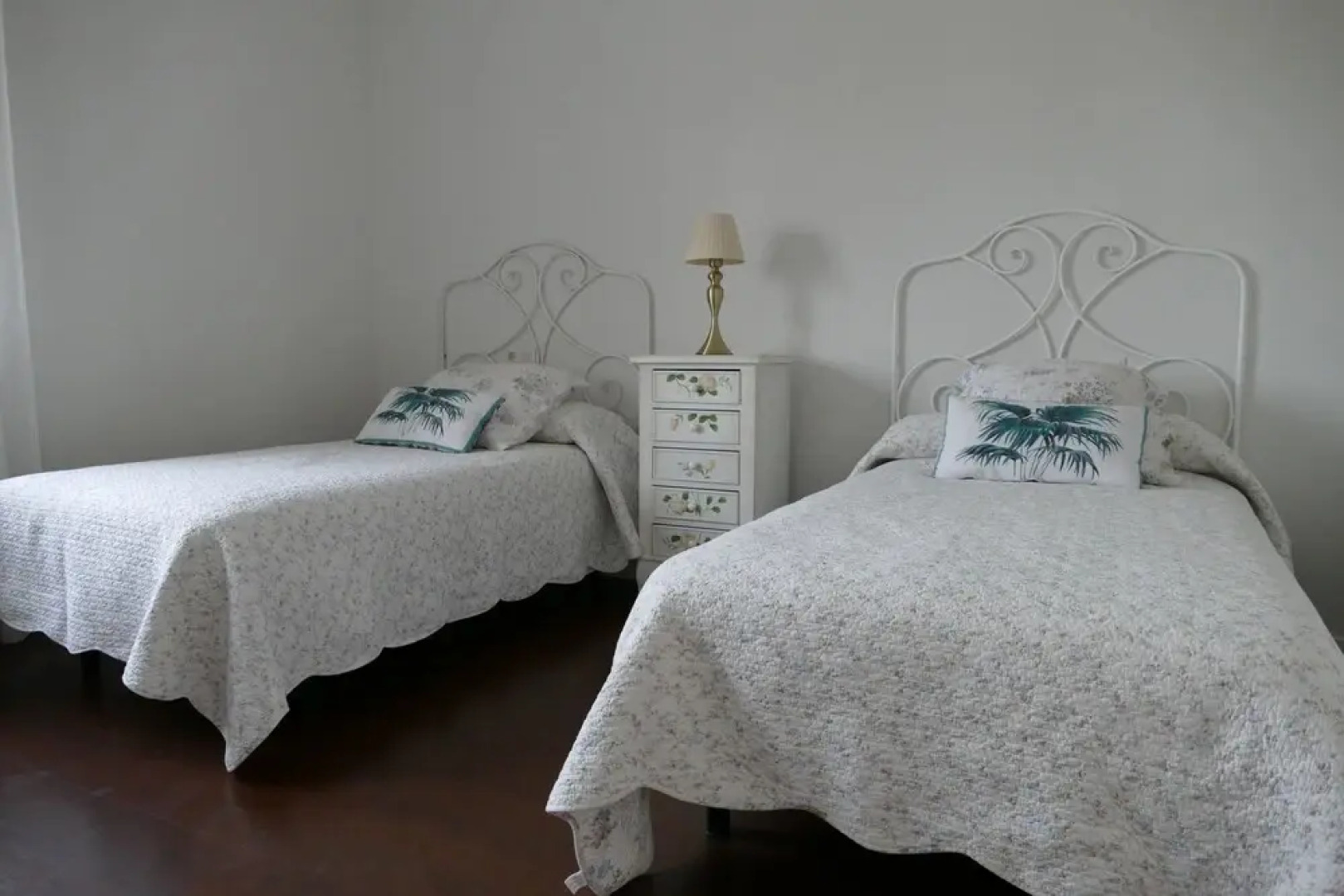 2 Bedrooms Town House for Rent