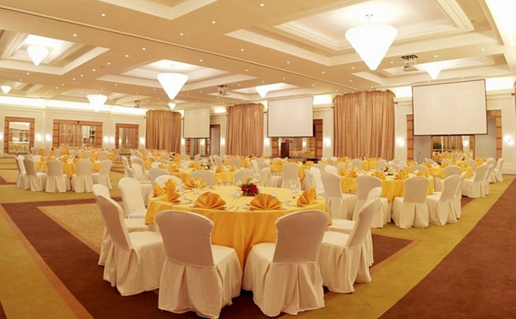 Al Salam Rotana Hotel