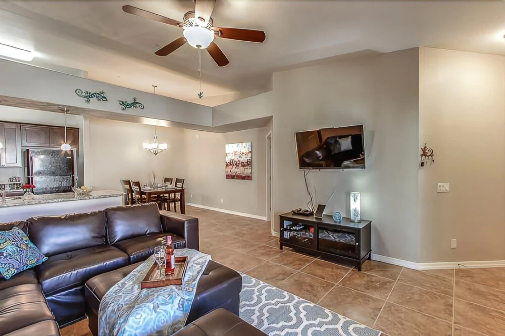 Southern #3116 - 3 Br condo by RedAwning