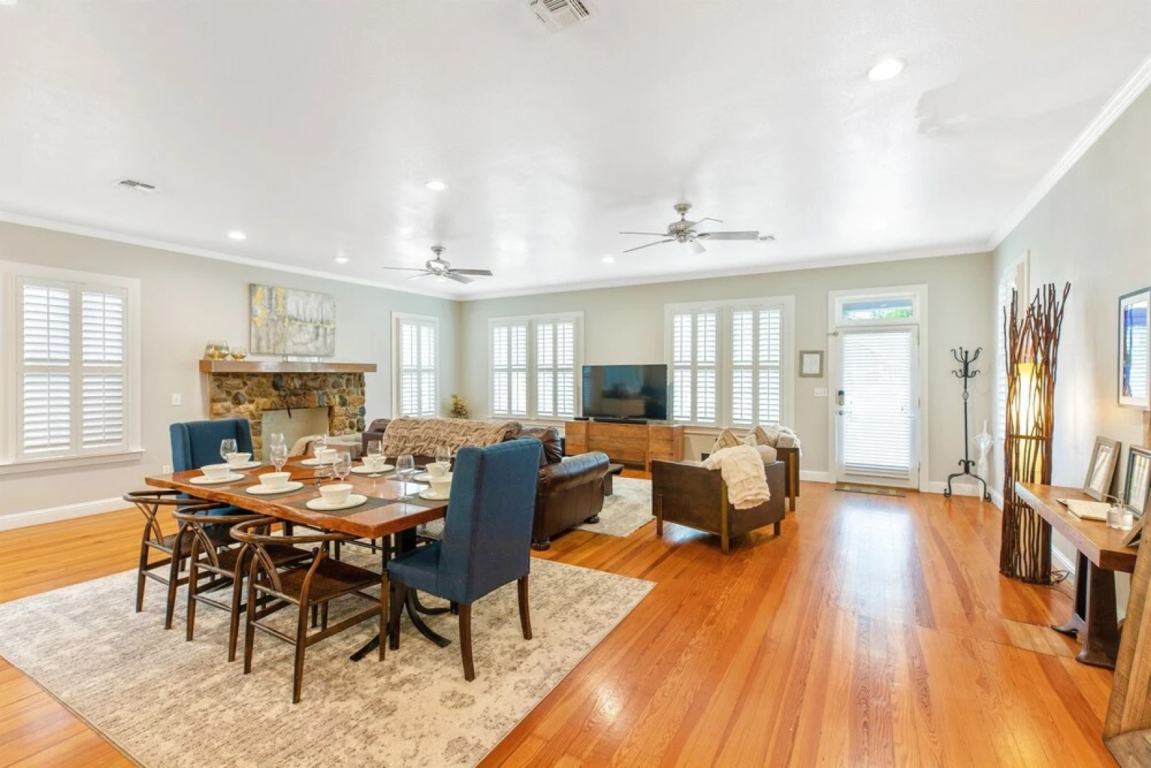 Heart of Fredericksburg w/Pool,Hot-Tub&Grill