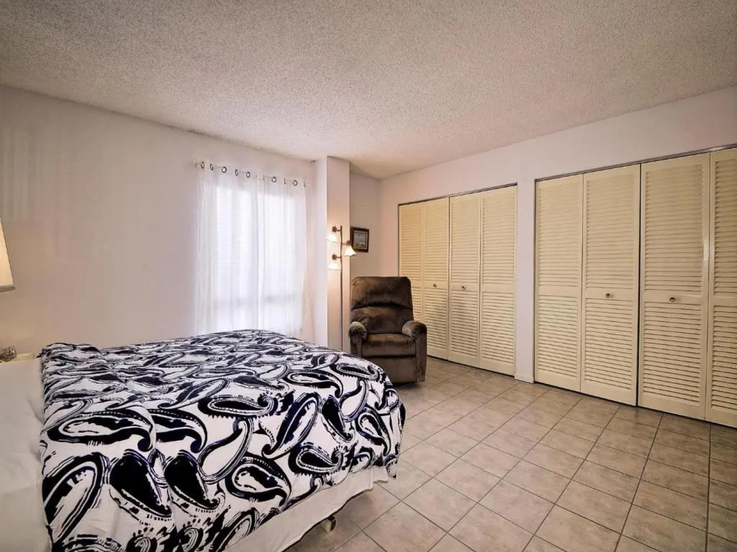 440 West Condo 1604N