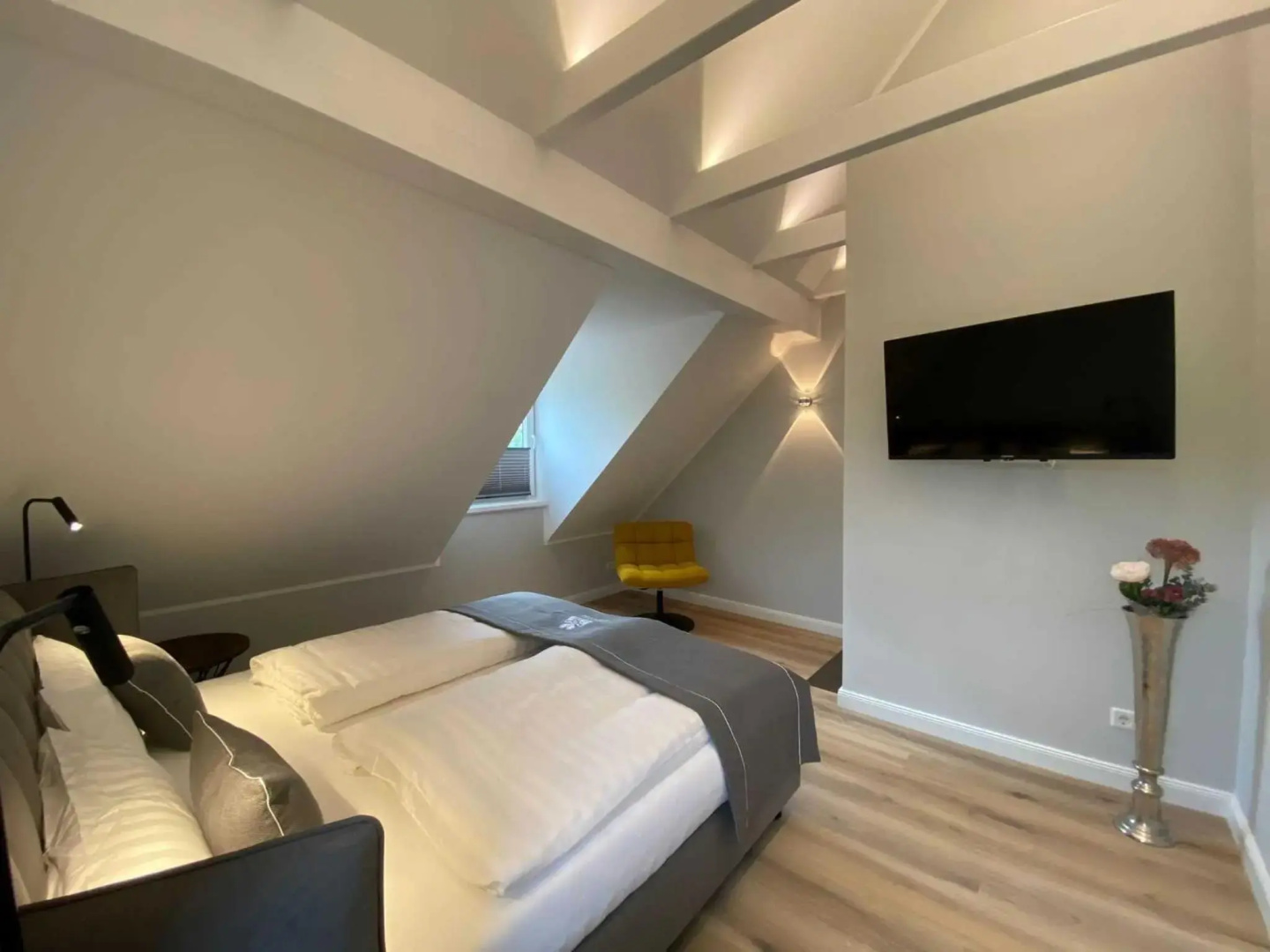 DRIEHOF LifeStyle Suite Apt 1