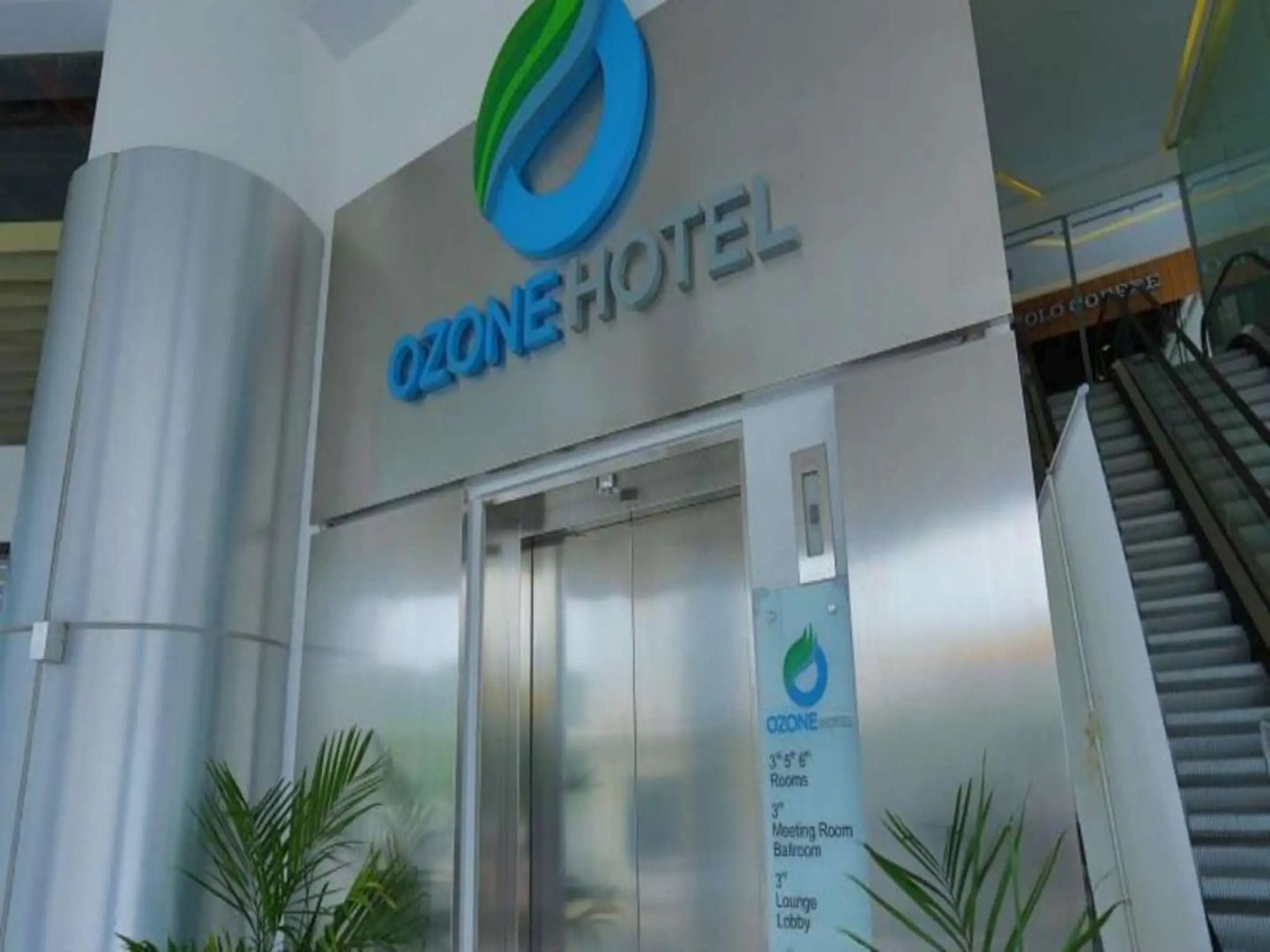 Ozone Hotel Pantai Indah Kapuk