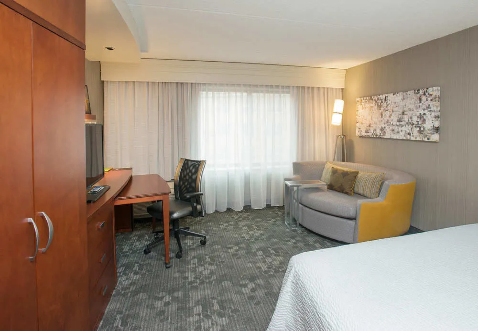 Courtyard Cincinnati North at Union Centre